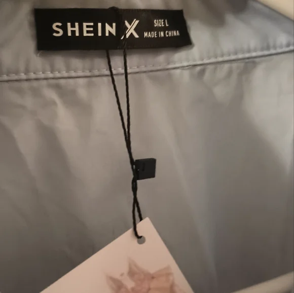 NWT Shein X Graphic Button Down Blouse Large - Picture 4 of 4